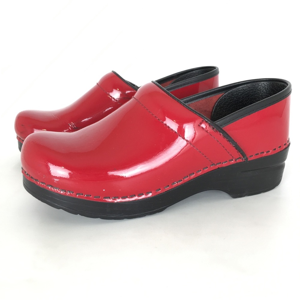 Dansko Red Patent Leather Professional Clogs Classic Comfort Work Shoes Size 8 - Picture 3 of 12